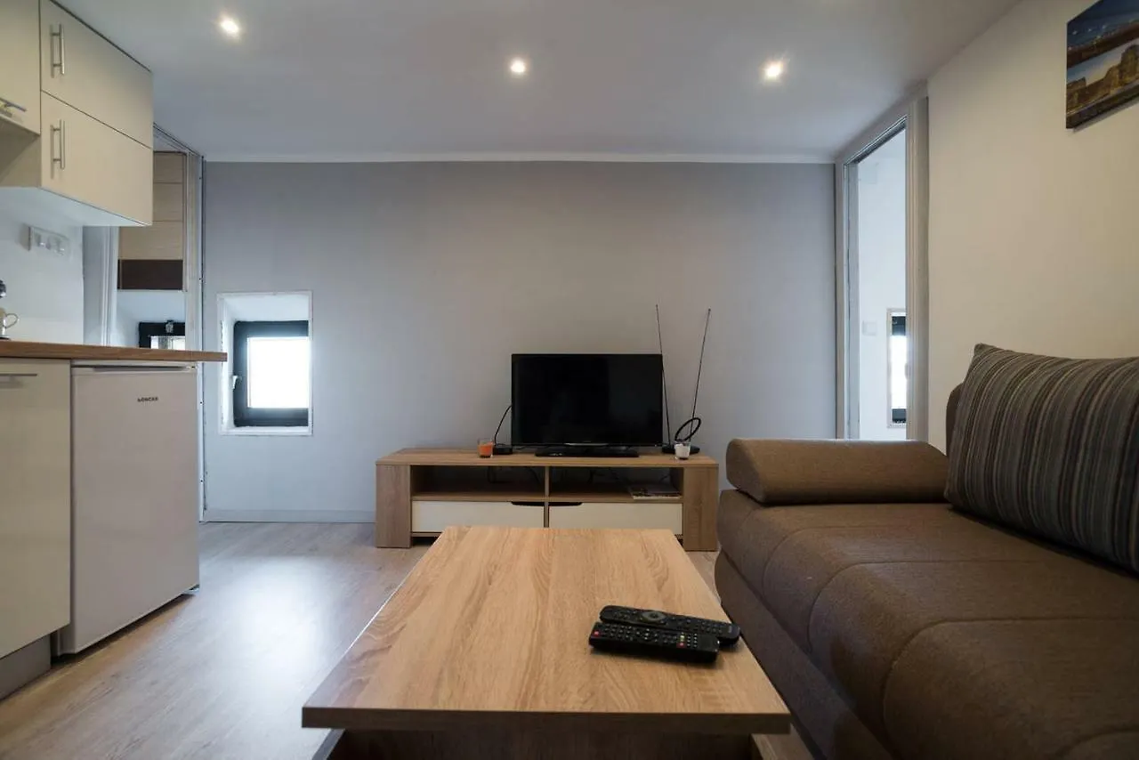 Guest house Apartman Mrkonjic Hotel Pula